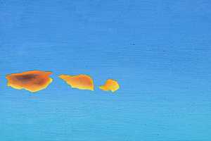3 orangene Wolken (2001) Öl auf Hartfaserplatte (17,5 cm x 25 cm)